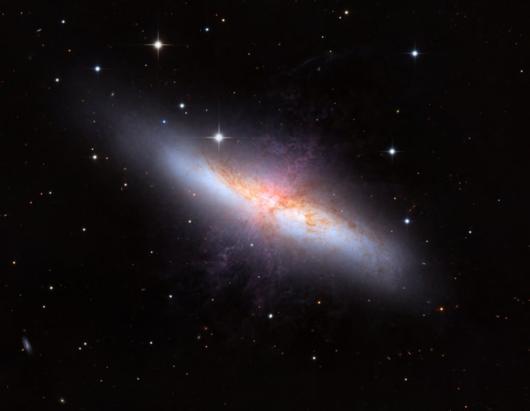 M82 Szivar-galaxis a Sülysápi Félméteres távcsővel
